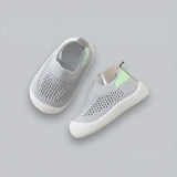 Learning to Walk Shoes, Cute and Practical Design