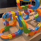 Train Set, 3D Track with Battery-Powered Locomotive